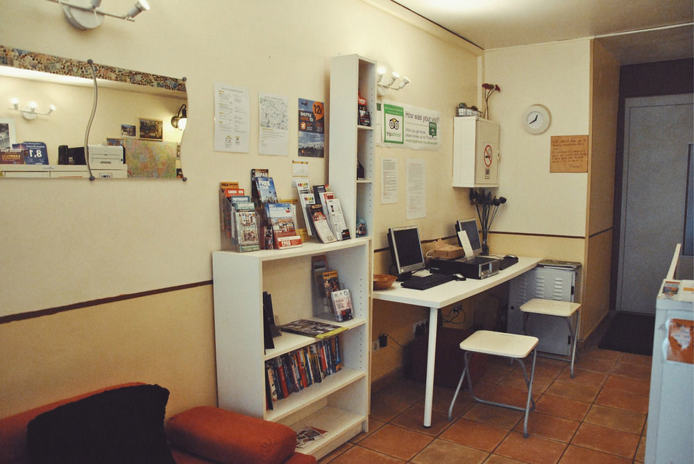 Harmony Hostel Barcelona Eksteriør billede