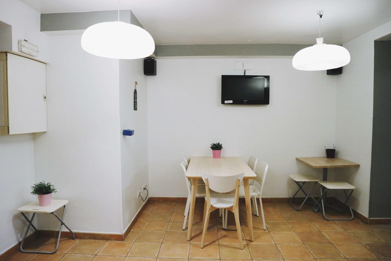 Harmony Hostel Barcelona Eksteriør billede