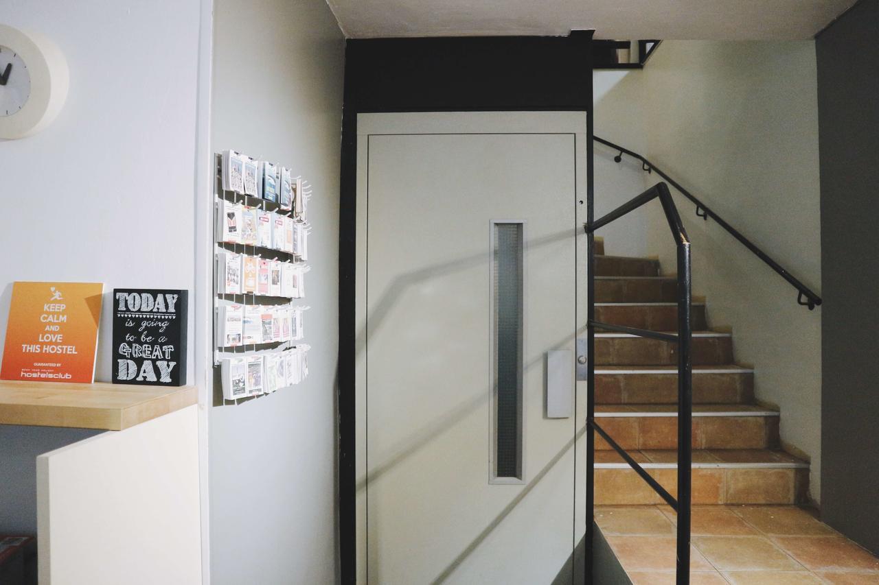 Harmony Hostel Barcelona Eksteriør billede