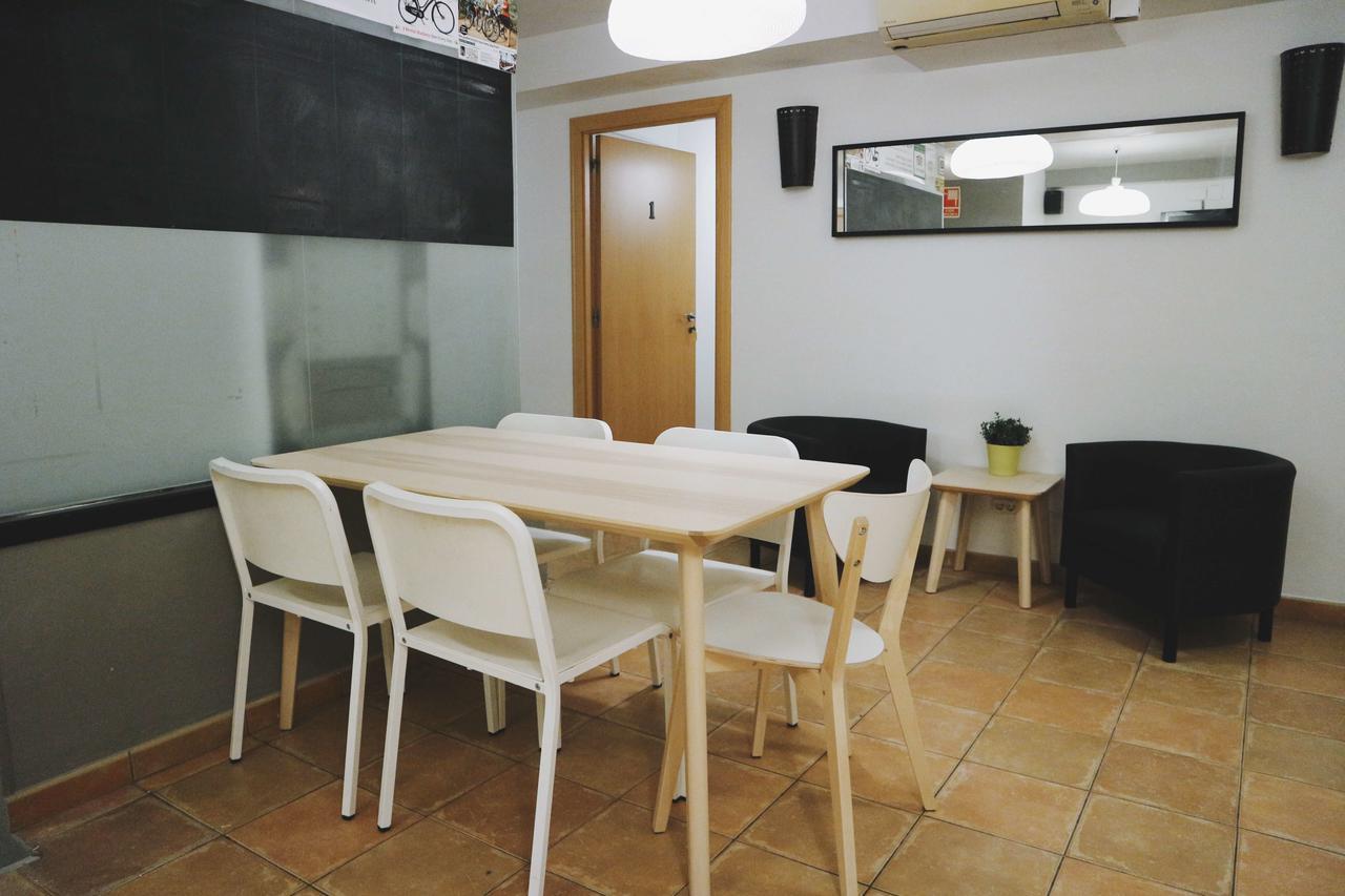 Harmony Hostel Barcelona Eksteriør billede